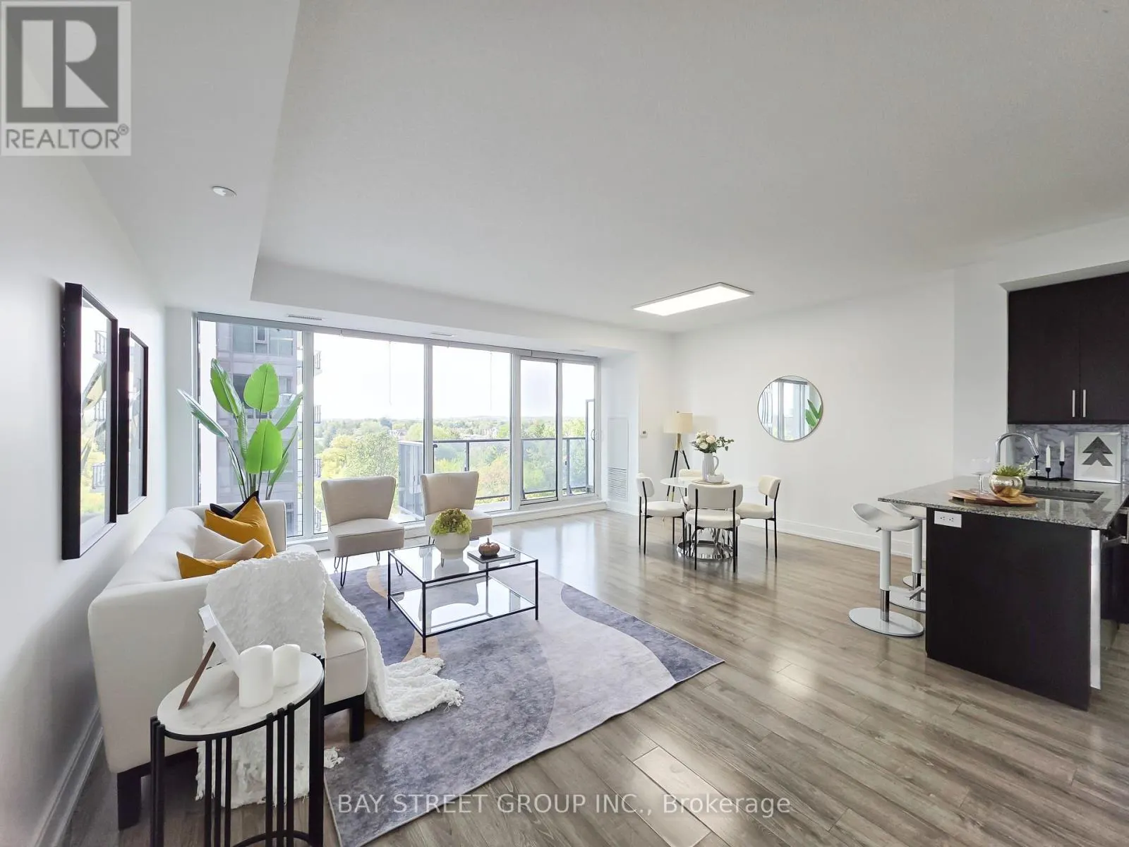 705B - 9608 YONGE STREET