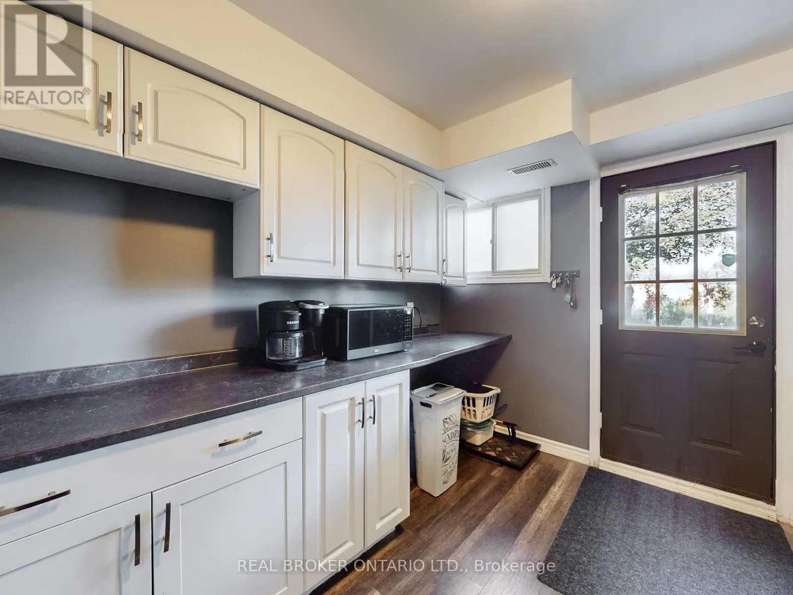 15 JASMINE CRESCENT