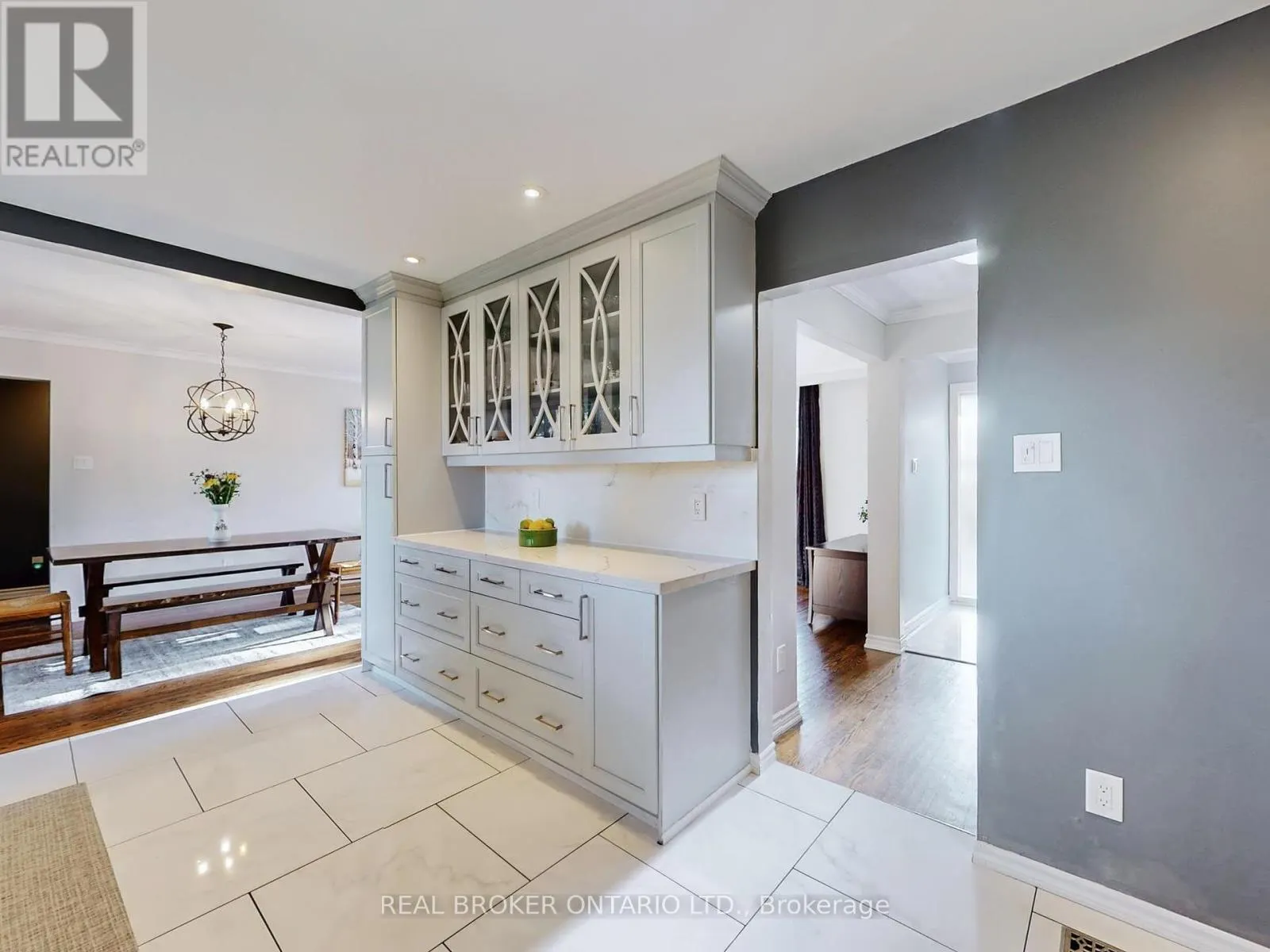 15 JASMINE CRESCENT