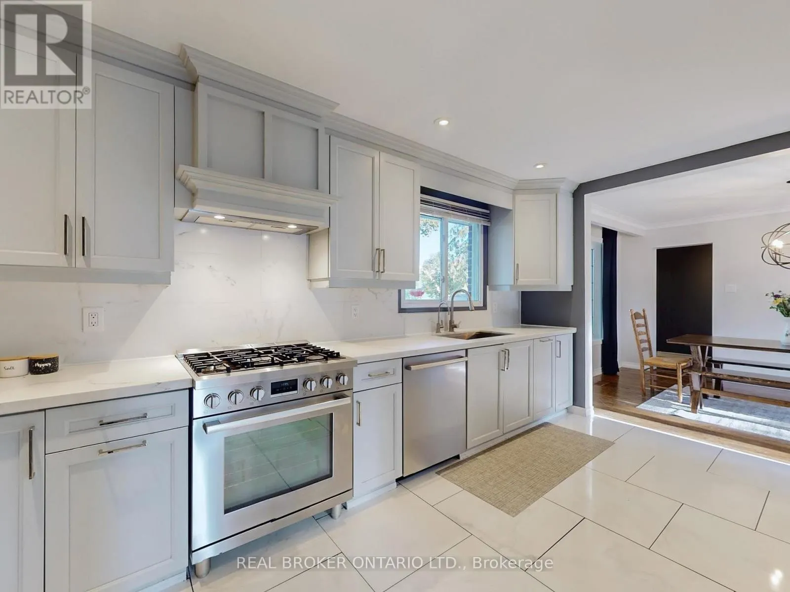 15 JASMINE CRESCENT