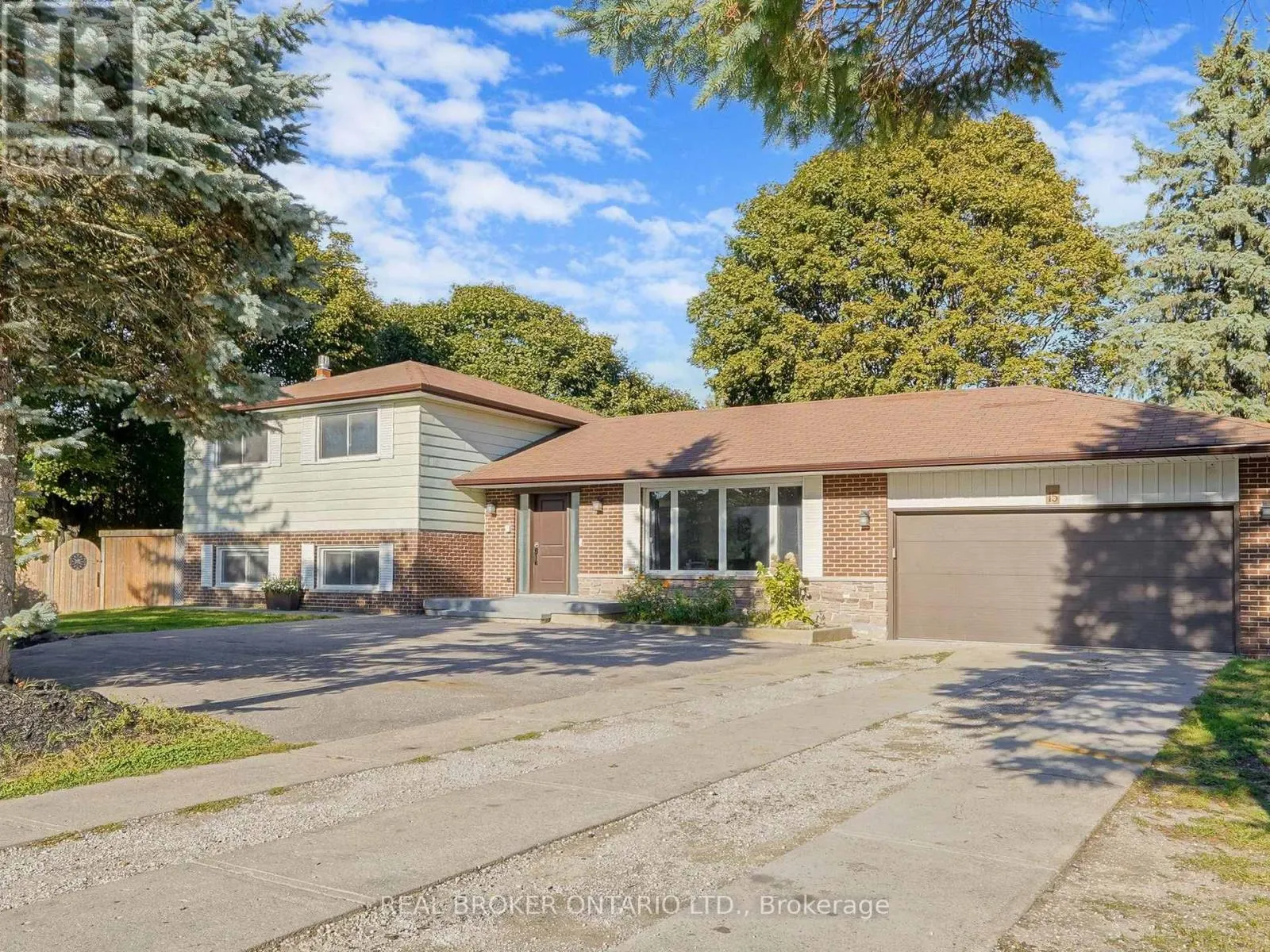 15 JASMINE CRESCENT