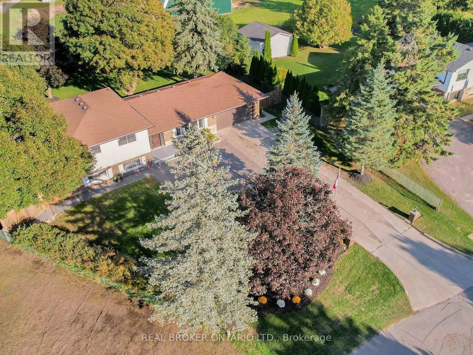 15 JASMINE CRESCENT