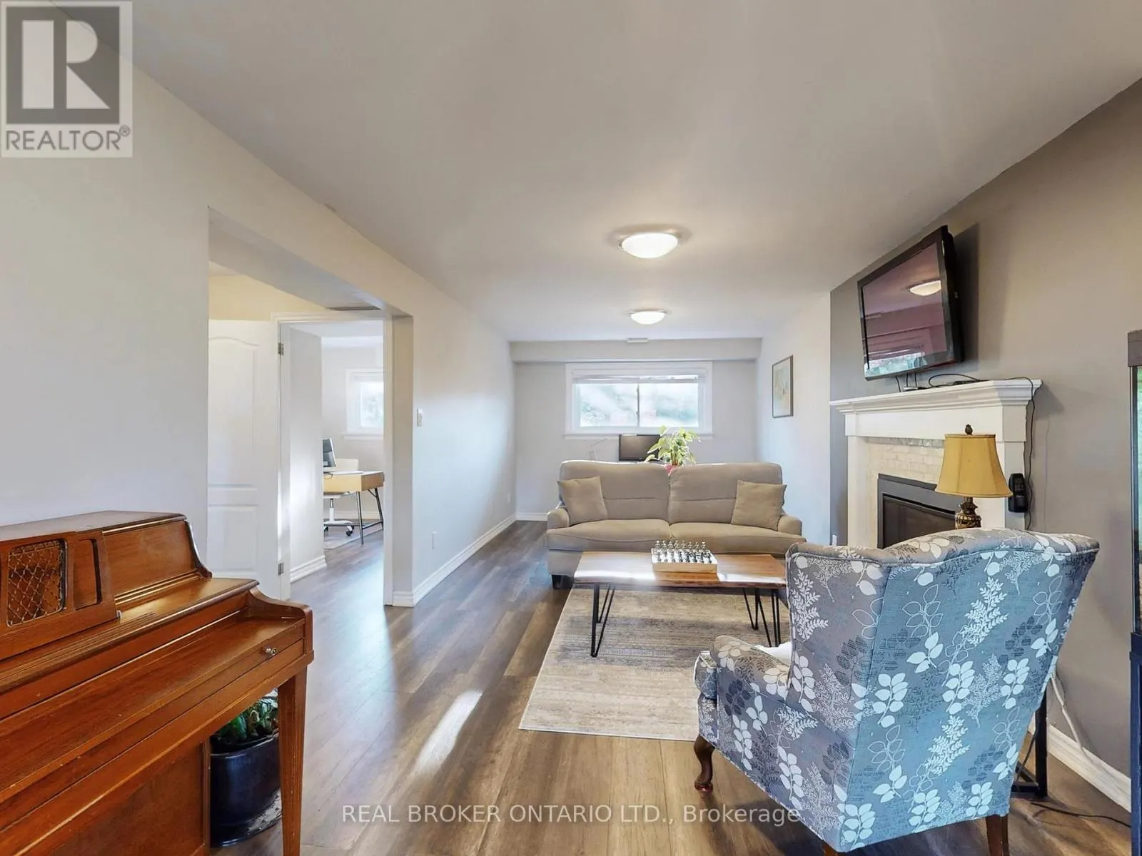 15 JASMINE CRESCENT