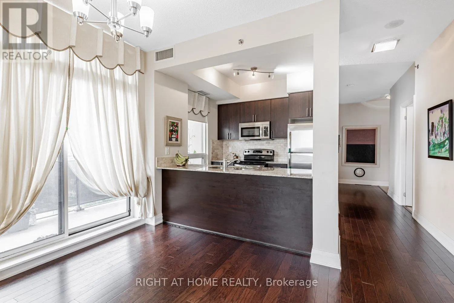 1204 - 520 STEELES AVENUE W