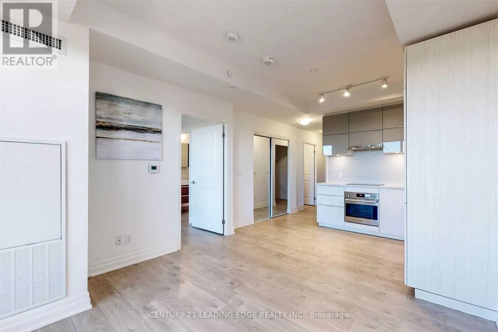 514 - 18 ROUGE VALLEY DRIVE W