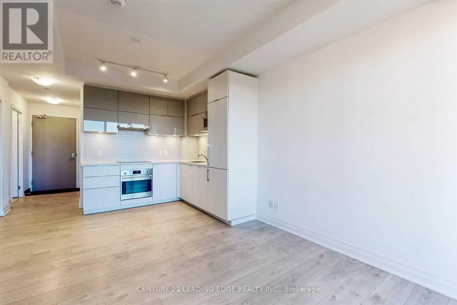 514 - 18 ROUGE VALLEY DRIVE W