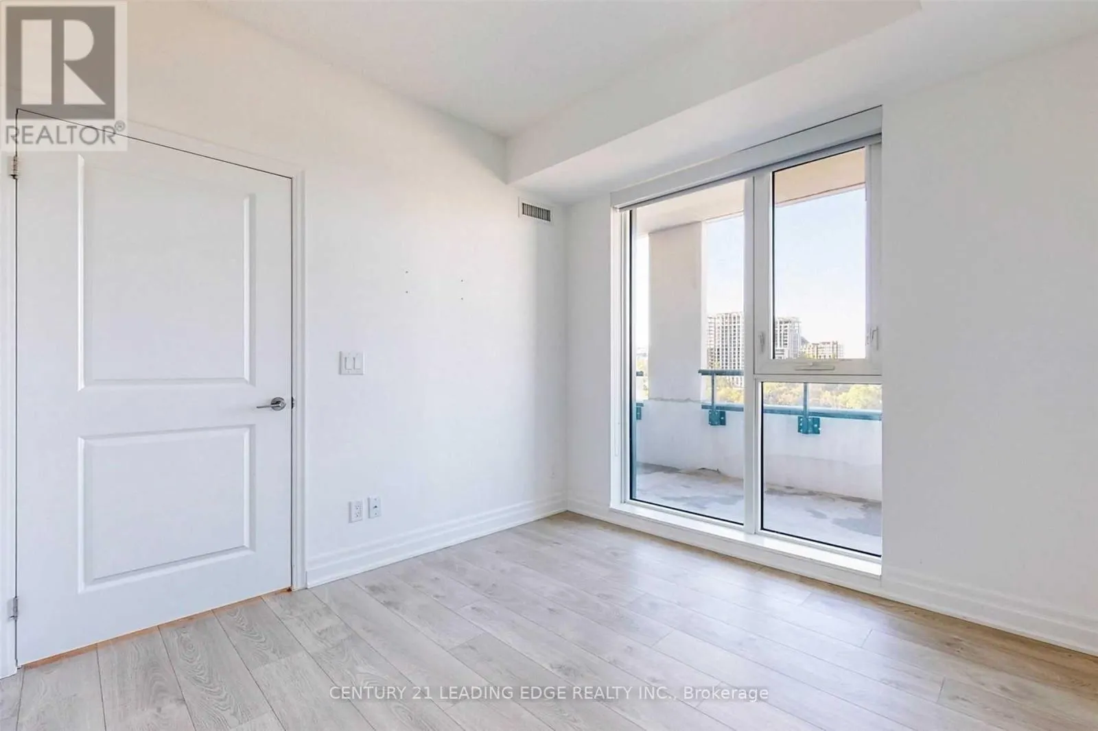 514 - 18 ROUGE VALLEY DRIVE W