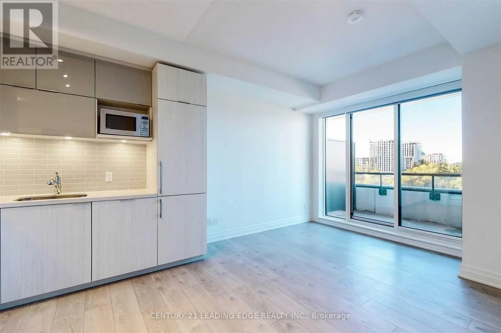 514 - 18 ROUGE VALLEY DRIVE W