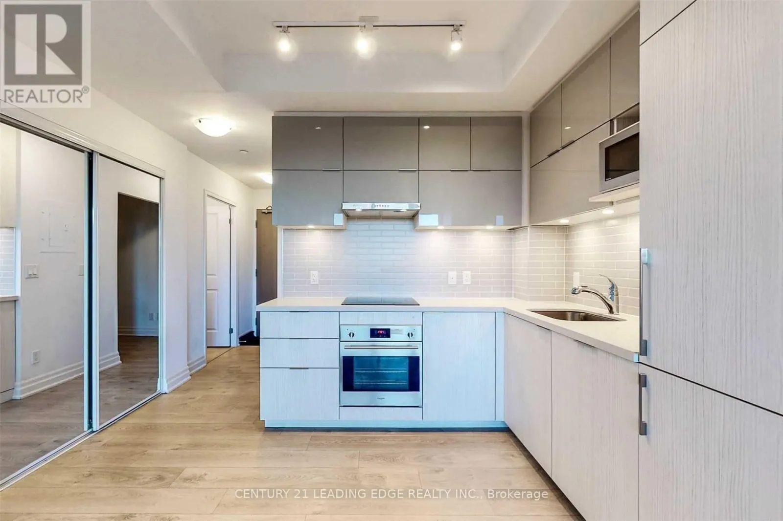 514 - 18 ROUGE VALLEY DRIVE W
