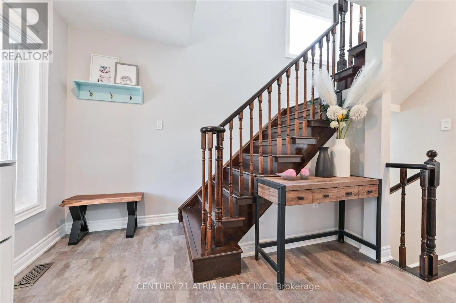 85 BURNABY DRIVE