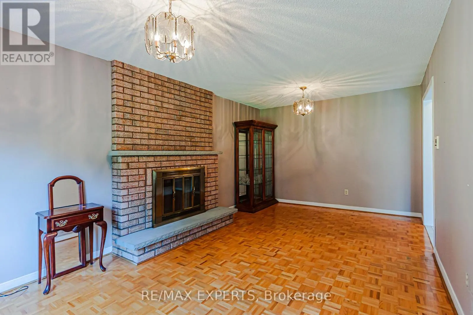 100 NIMBUS PLACE