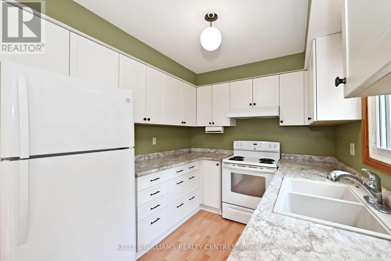 16 LANEWOOD DRIVE
