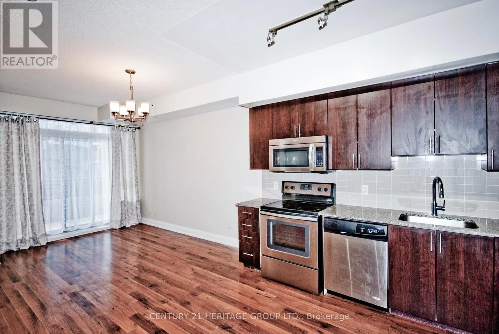 209 - 85 NORTH PARK ROAD