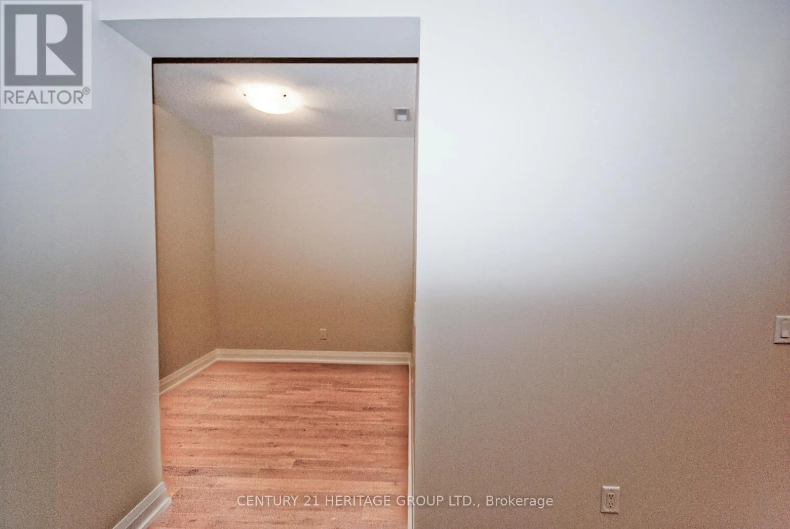209 - 85 NORTH PARK ROAD