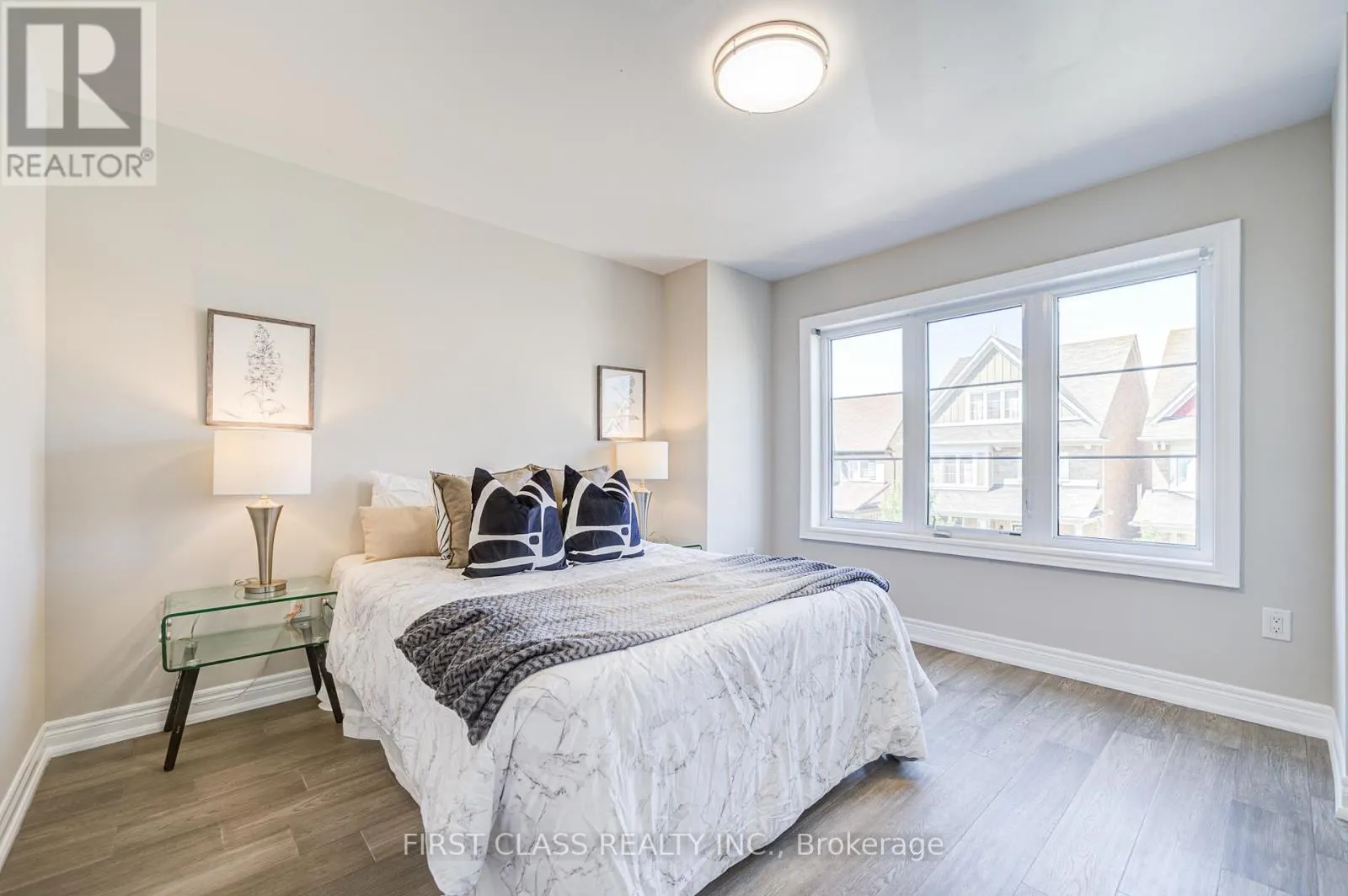77 DIAMOND JUBILEE DRIVE