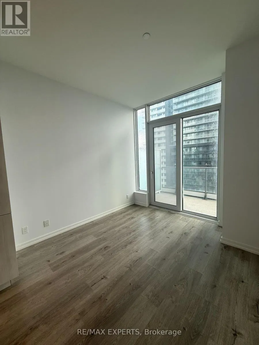 808 - 7890 JANE STREET