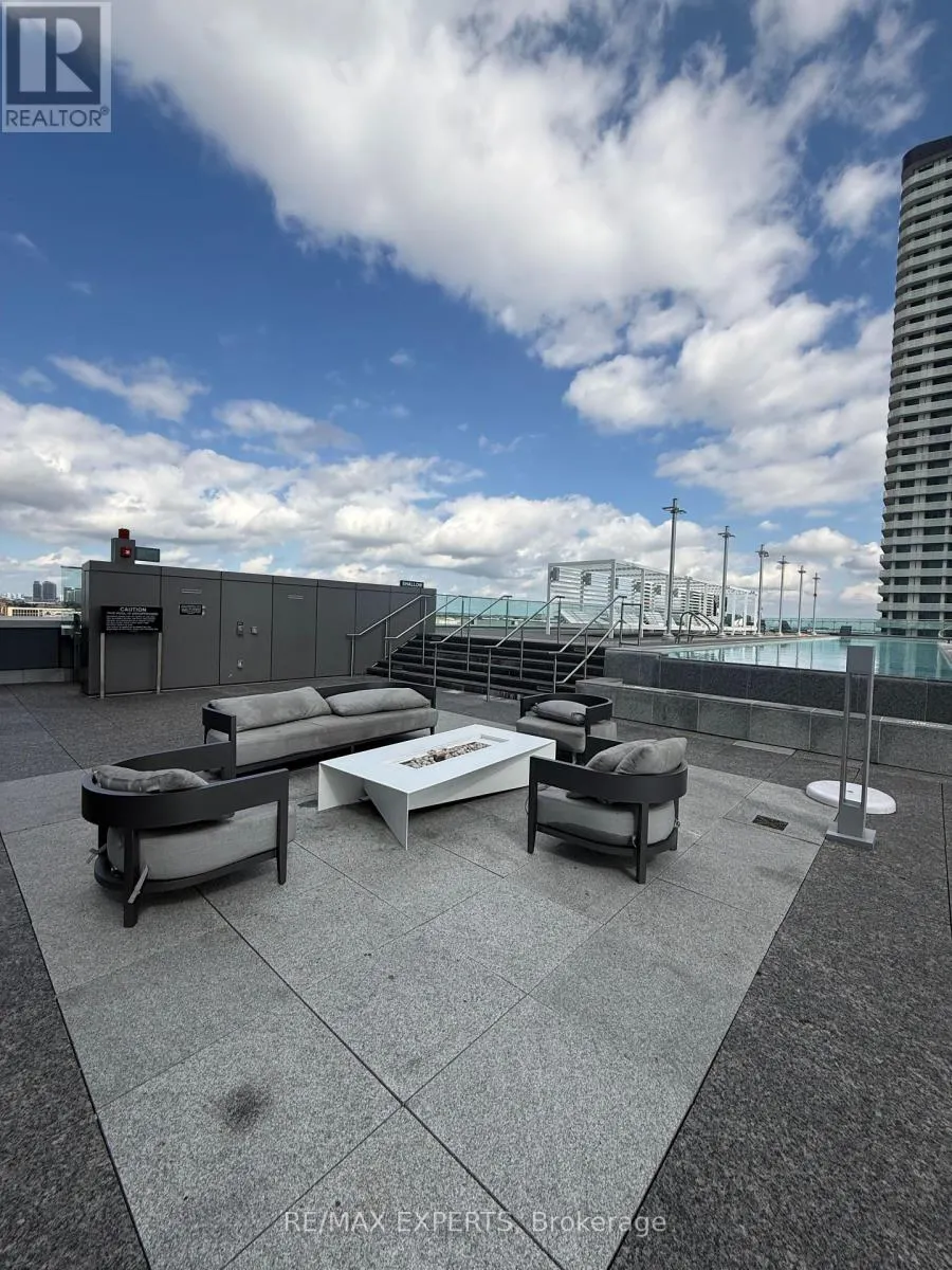 808 - 7890 JANE STREET