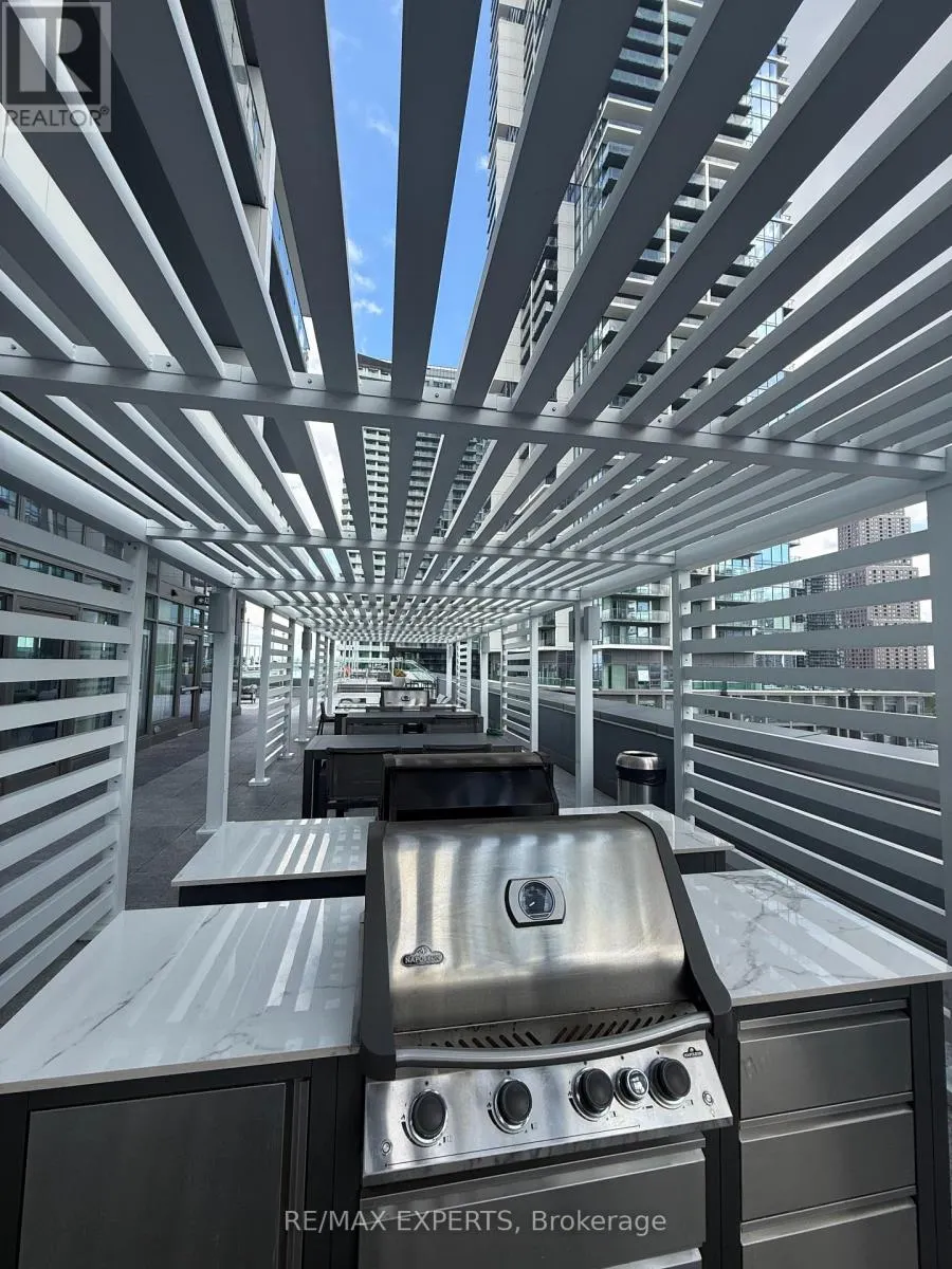 808 - 7890 JANE STREET