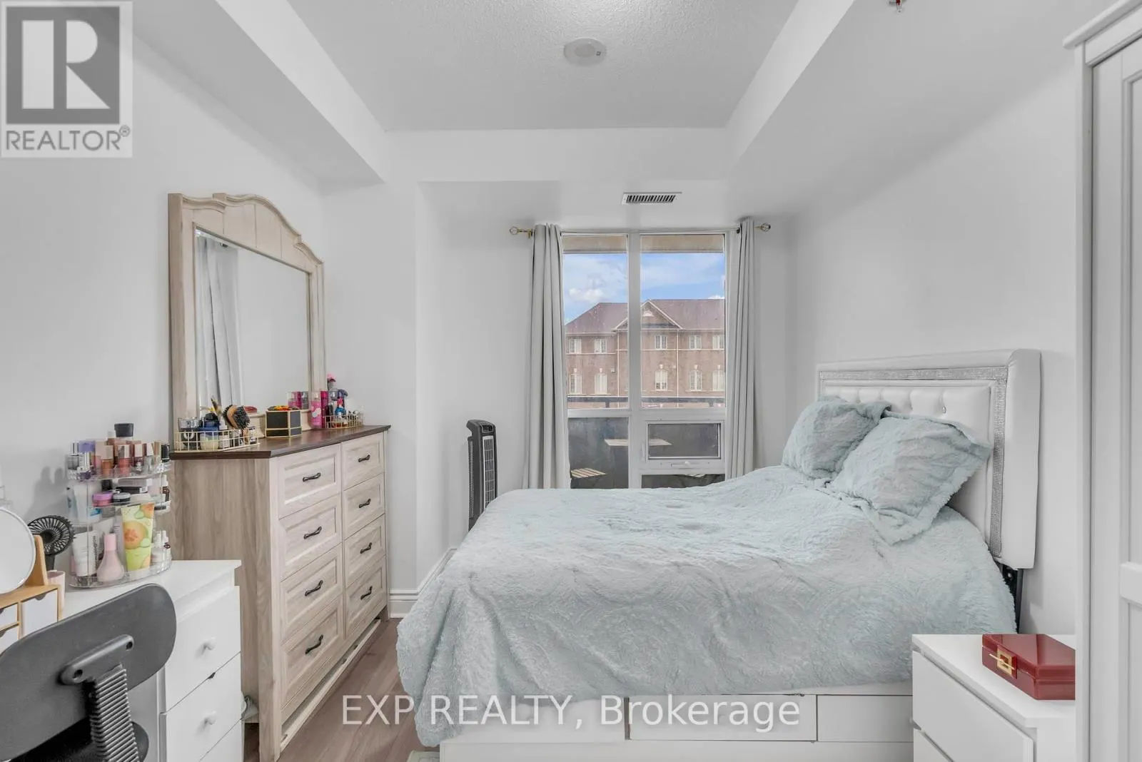 212 - 9582 MARKHAM ROAD