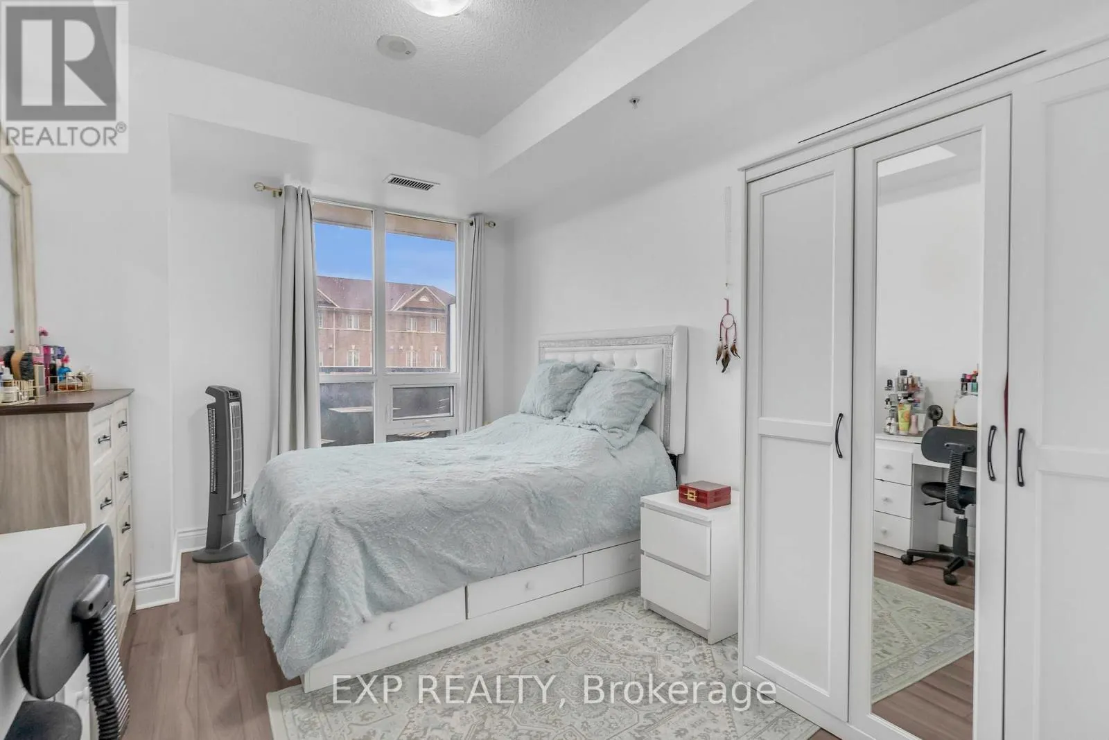 212 - 9582 MARKHAM ROAD
