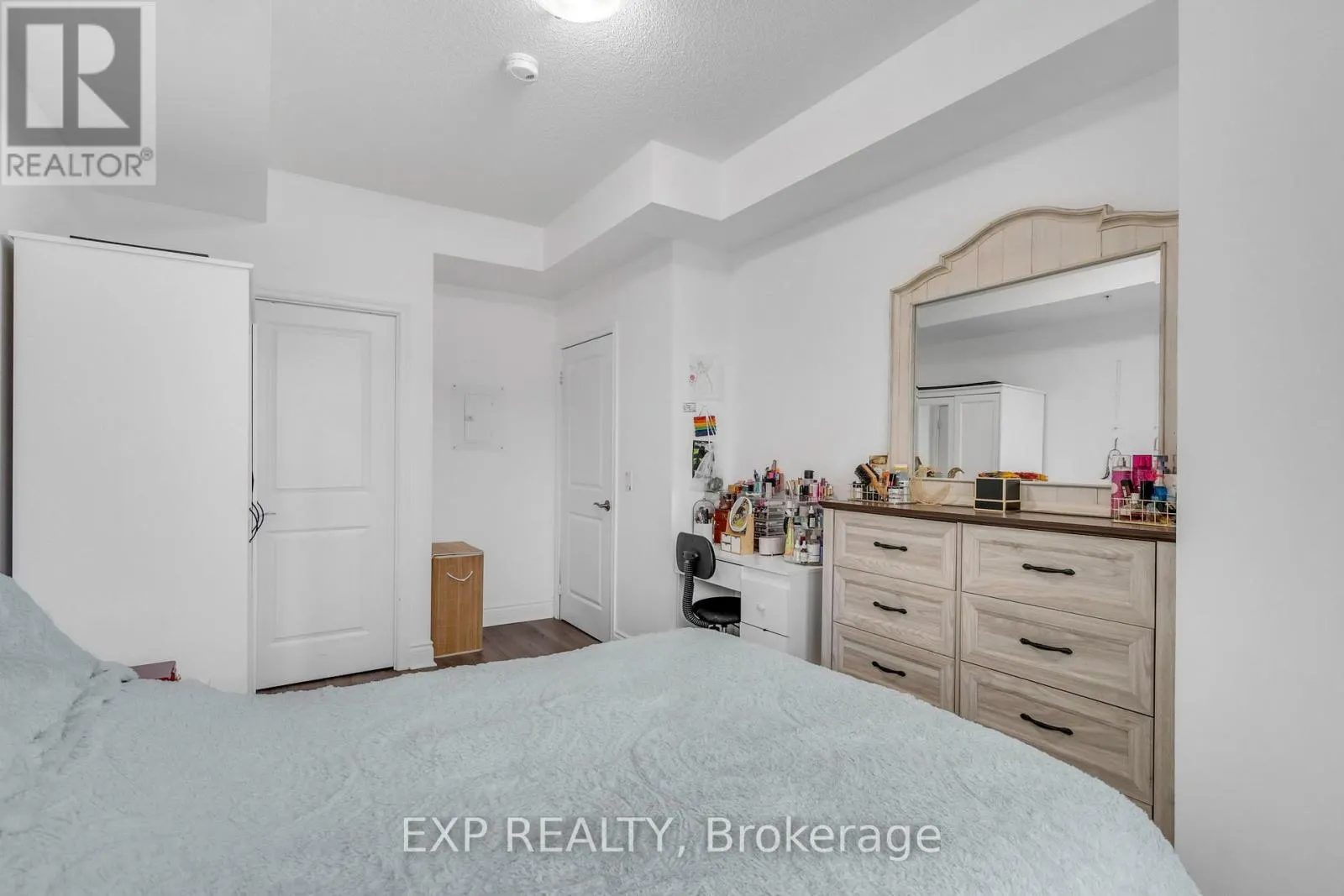 212 - 9582 MARKHAM ROAD