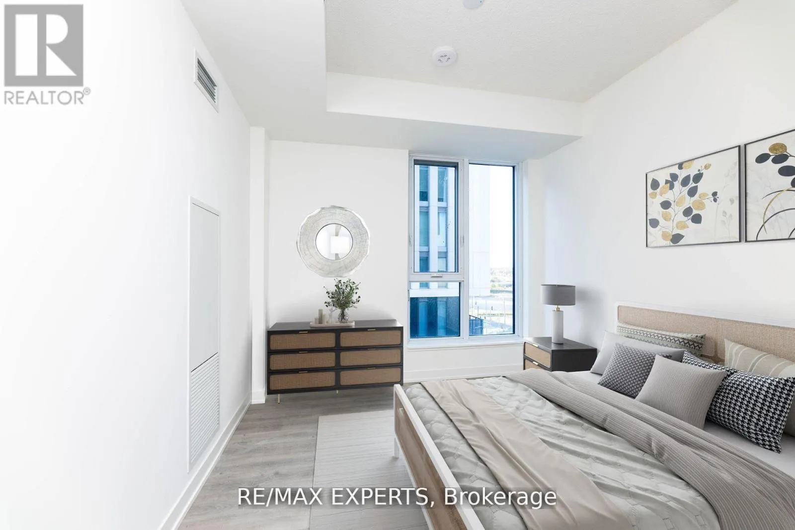 608C - 38 SIMCOE PROMENADE CIRCLE