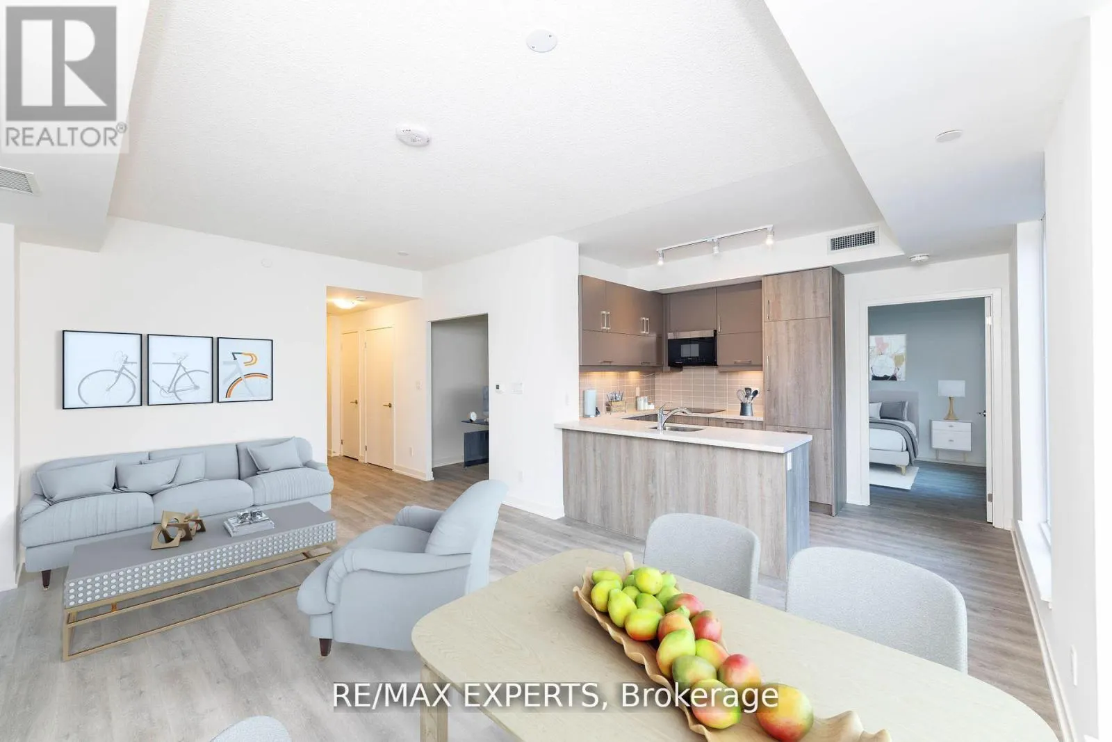 608C - 38 SIMCOE PROMENADE CIRCLE