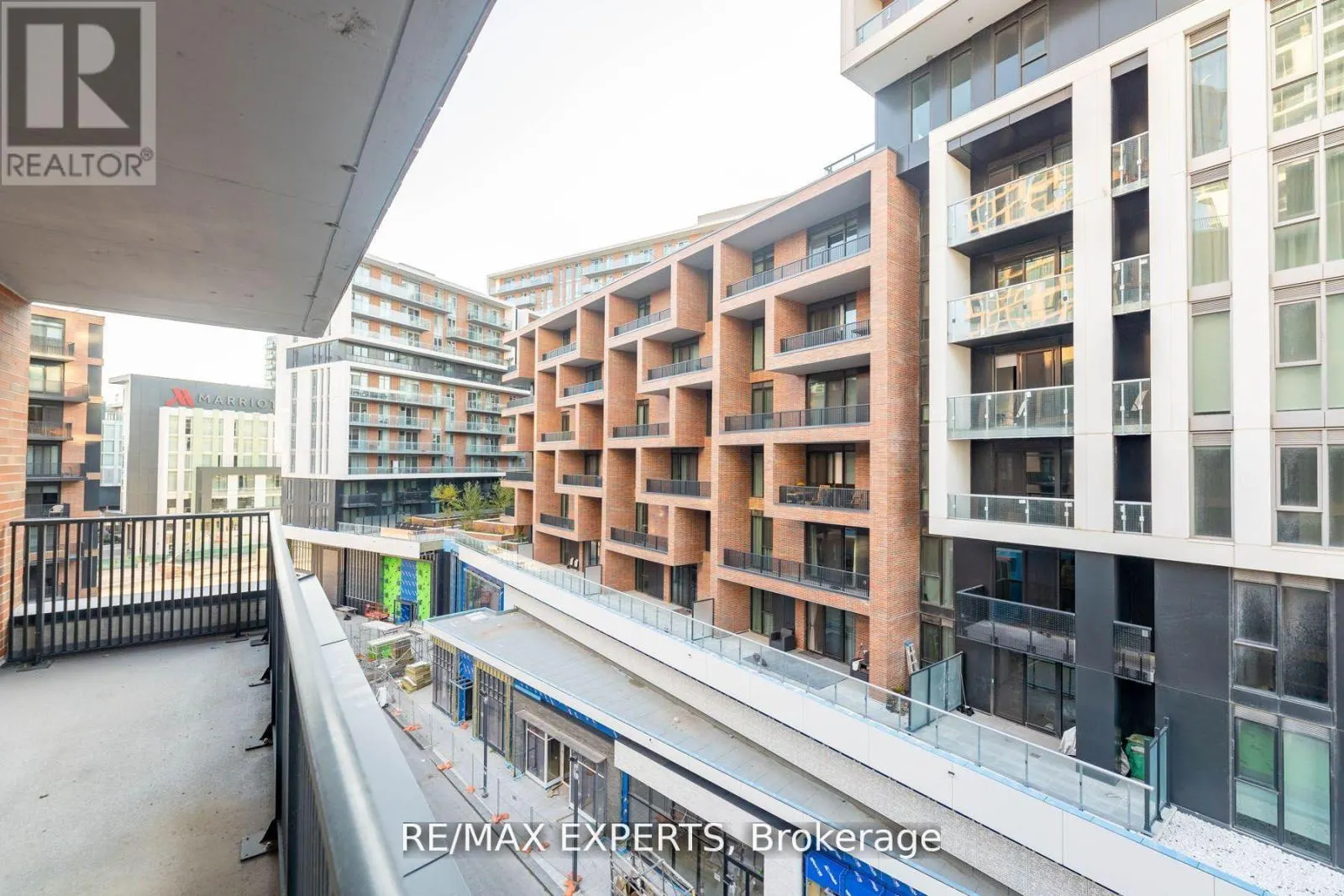608C - 38 SIMCOE PROMENADE CIRCLE