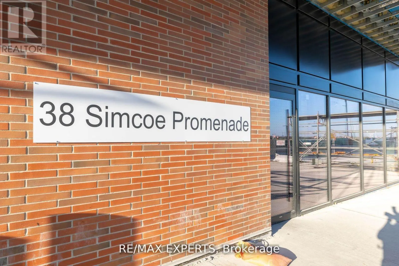 608C - 38 SIMCOE PROMENADE CIRCLE