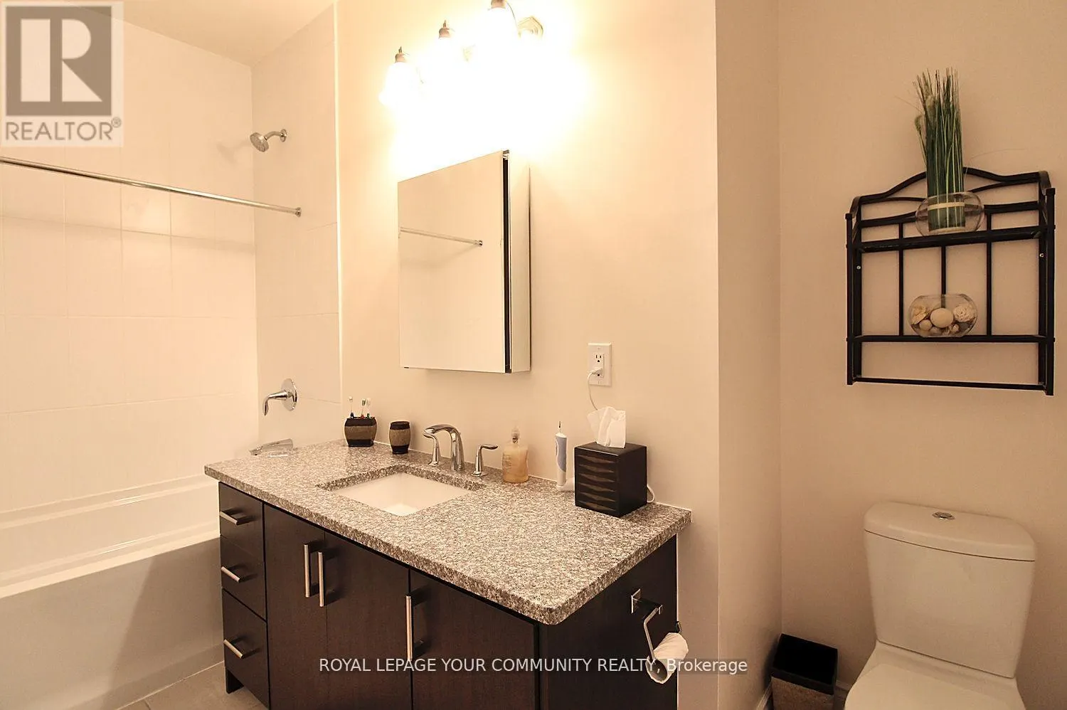 LPH 5A - 9088 YONGE STREET
