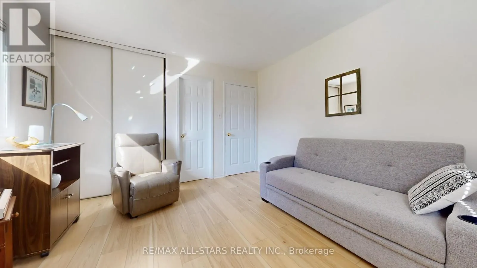 5 - 5 BESWICK LANE