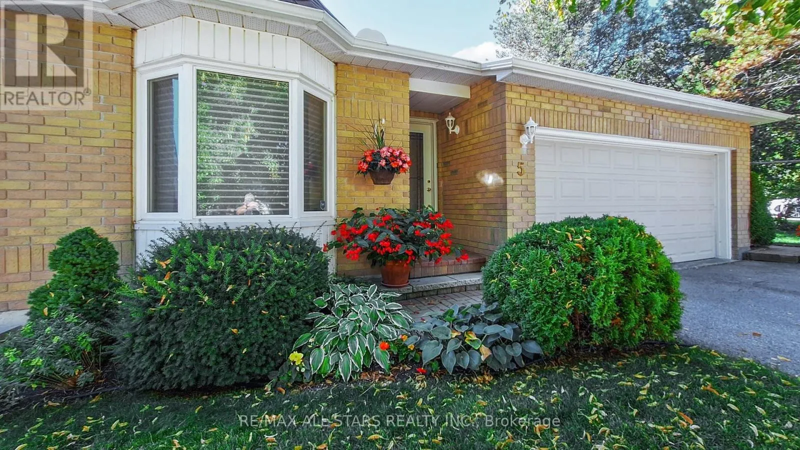 5 - 5 BESWICK LANE
