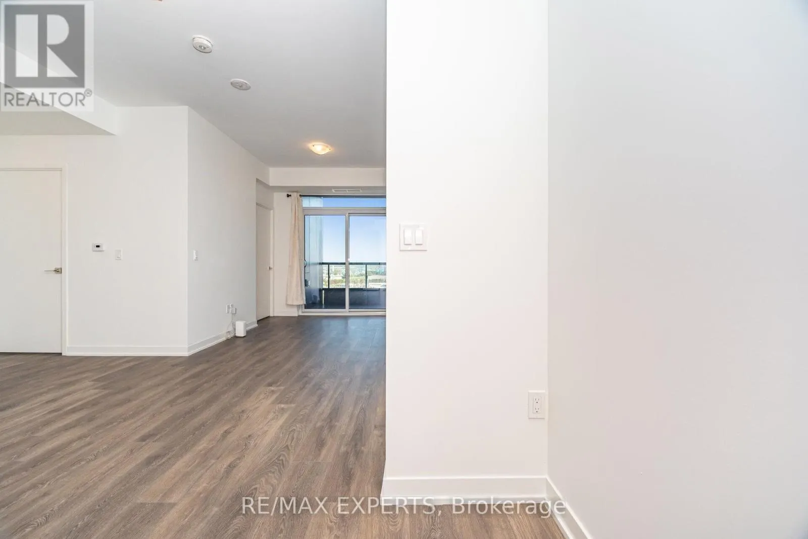 1824 - 498 CALDARI ROAD