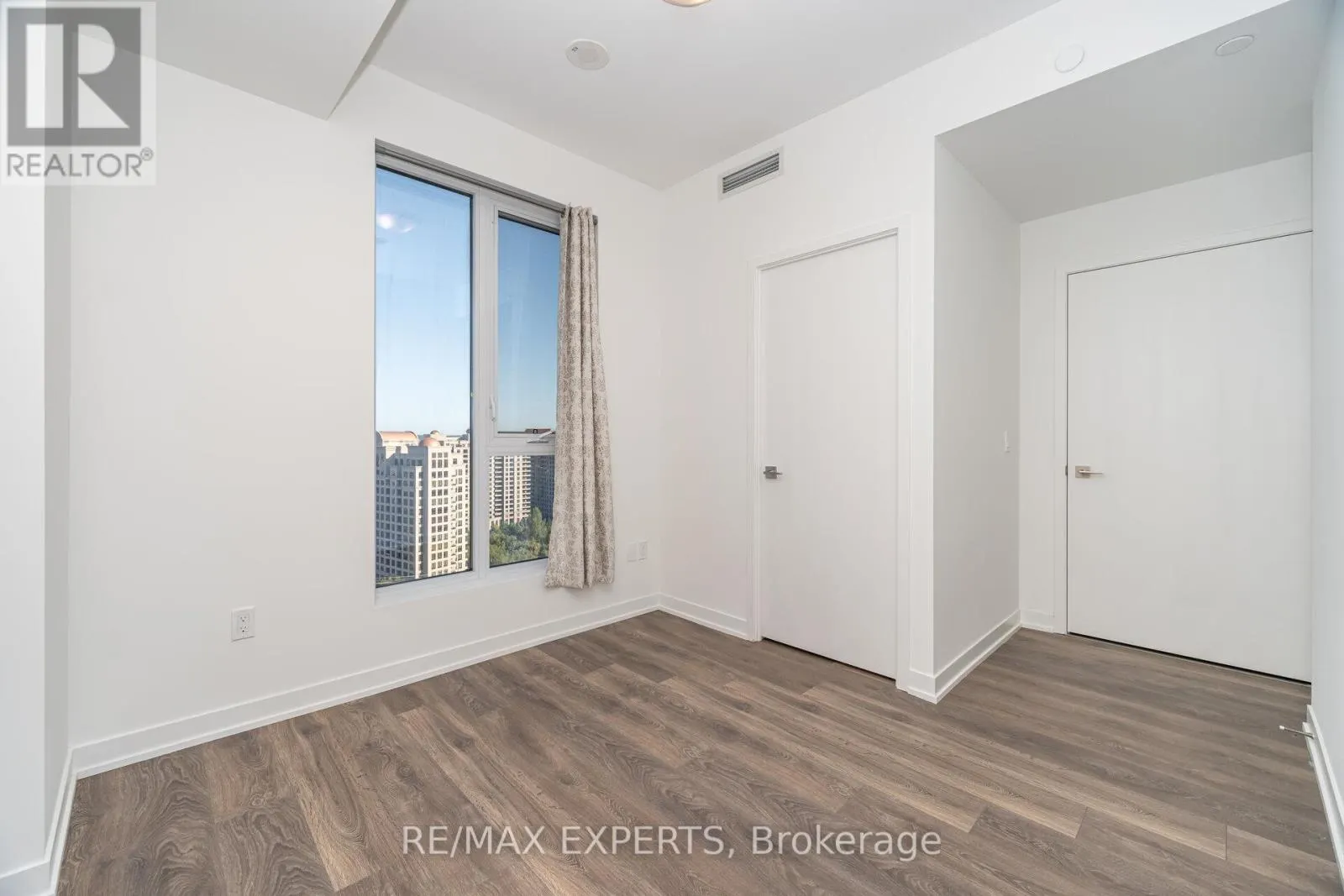 1824 - 498 CALDARI ROAD