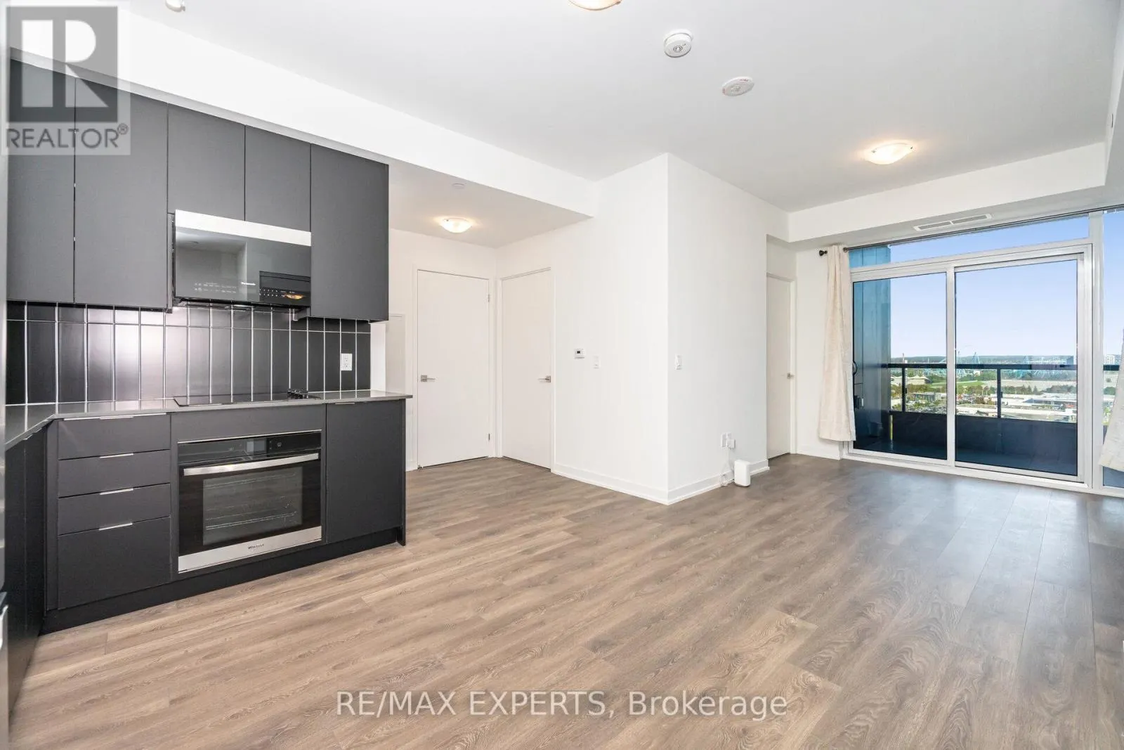 1824 - 498 CALDARI ROAD