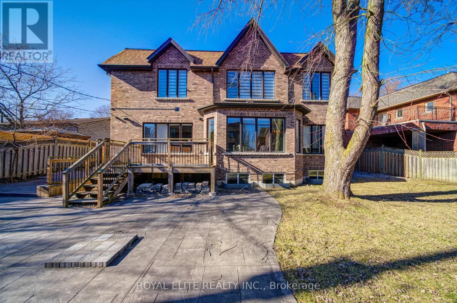 165 KRIEGHOFF AVENUE