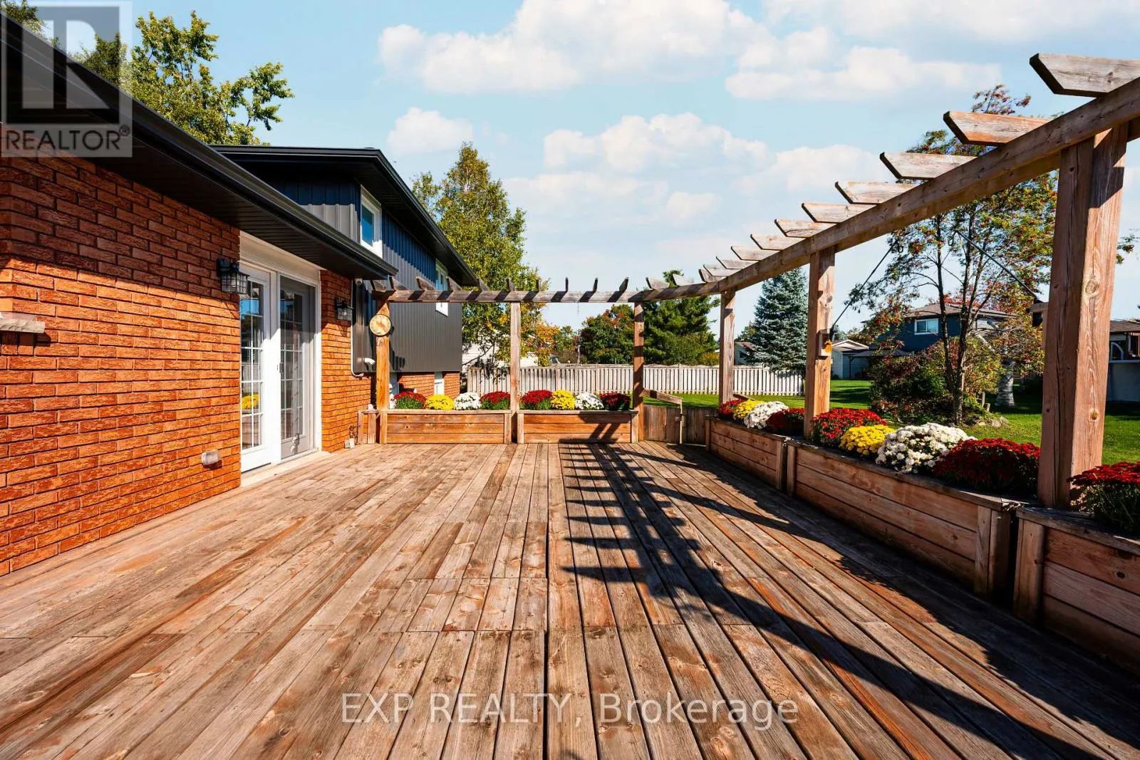 258 NELSON CRESCENT