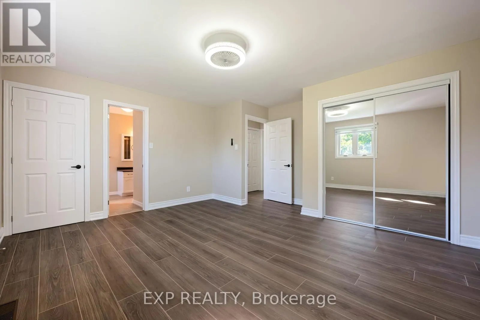 258 NELSON CRESCENT