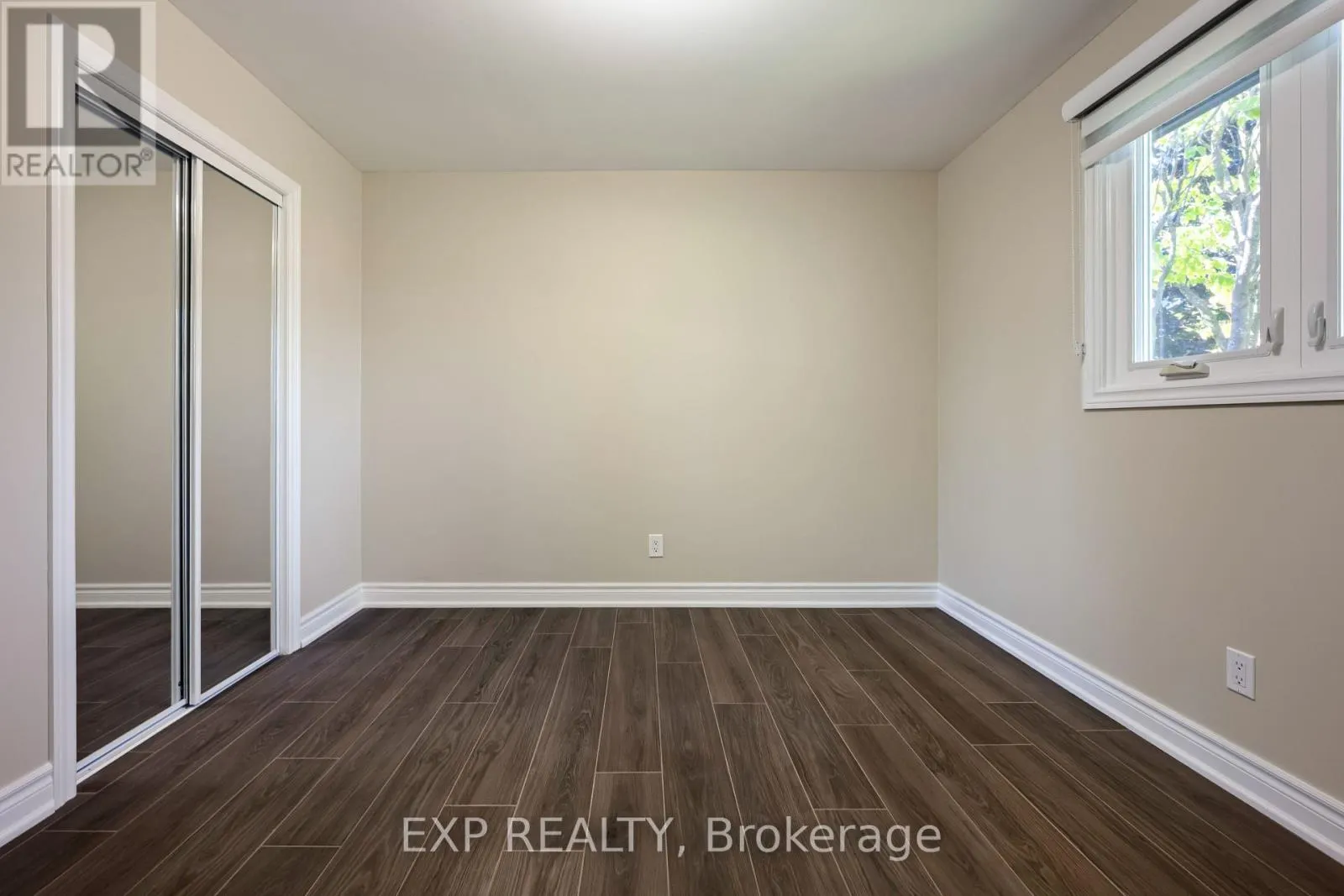 258 NELSON CRESCENT
