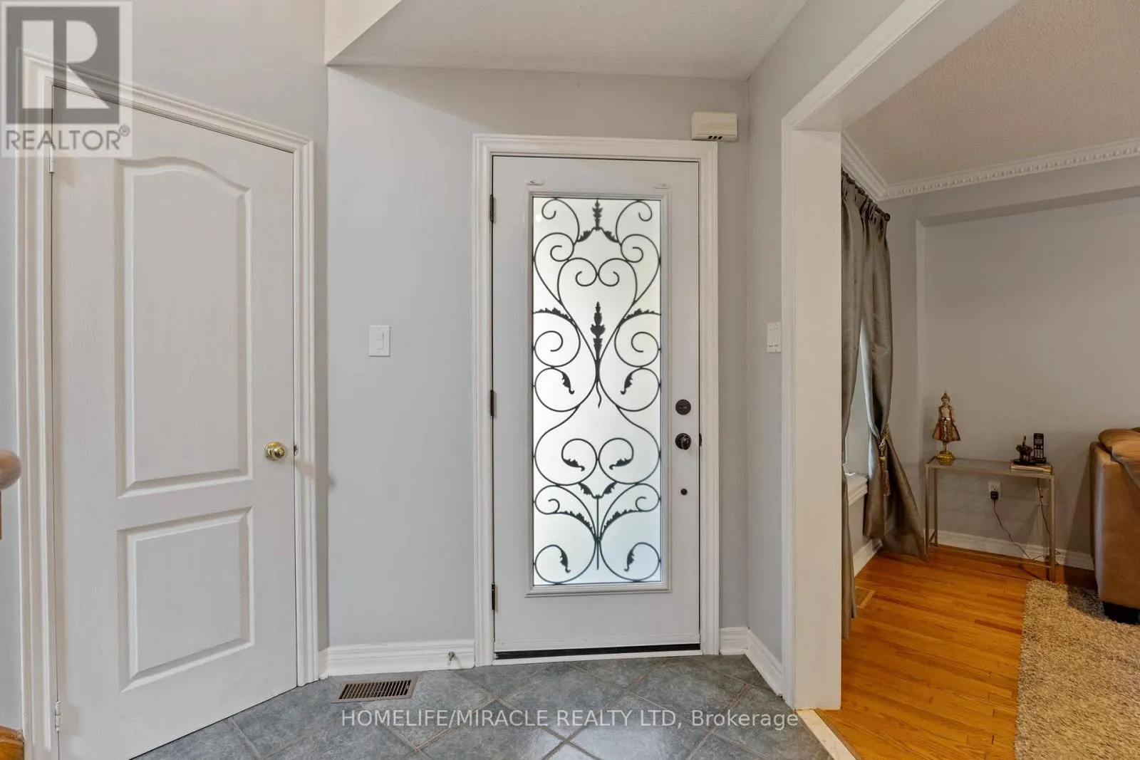 146 ROXBURY STREET