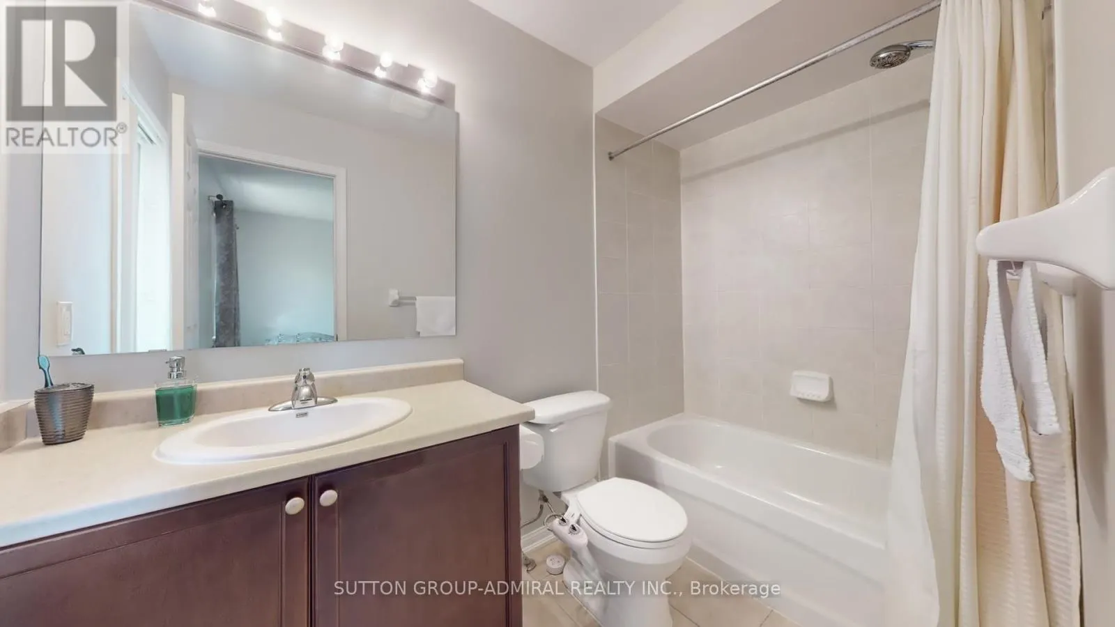 13 - 46 EDWIN PEARSON STREET