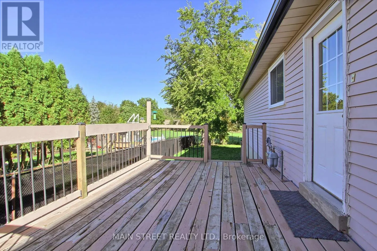 38 SMYTH CRESCENT