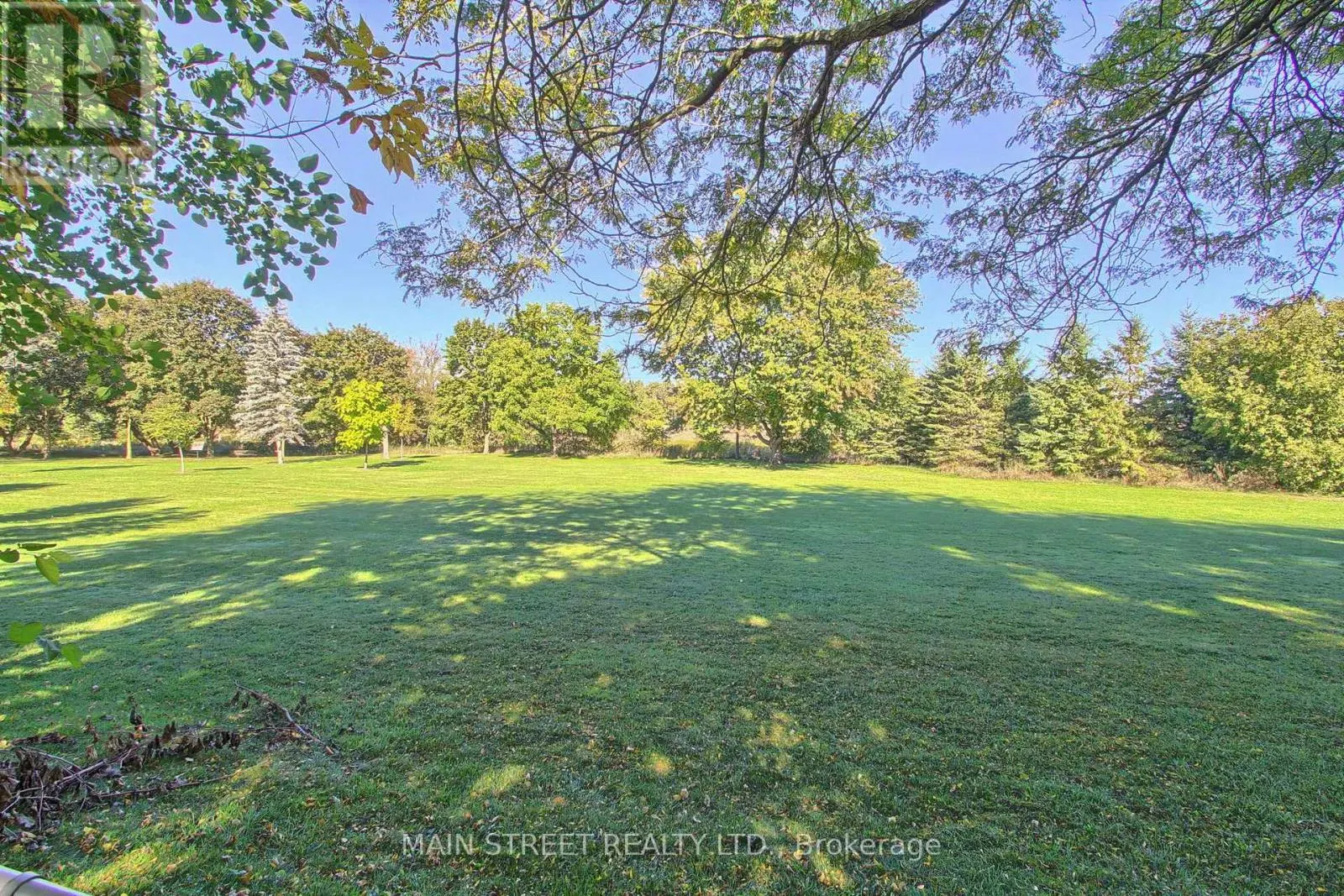 38 SMYTH CRESCENT