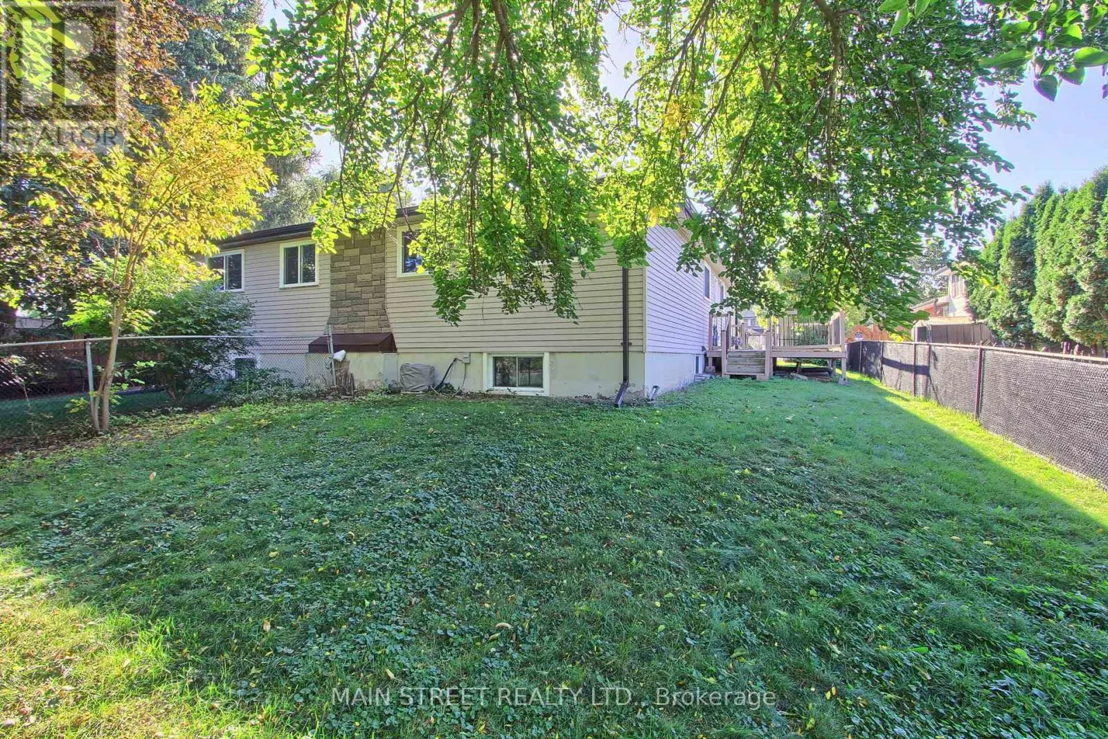 38 SMYTH CRESCENT