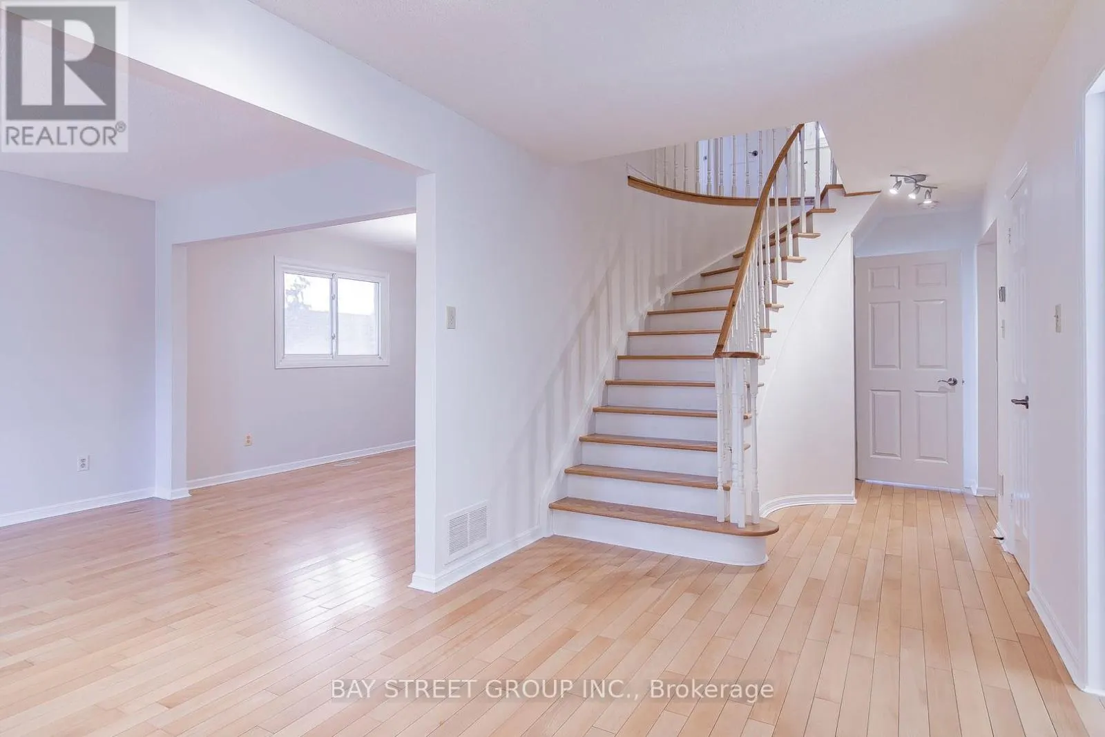 300 FINCHAM AVENUE