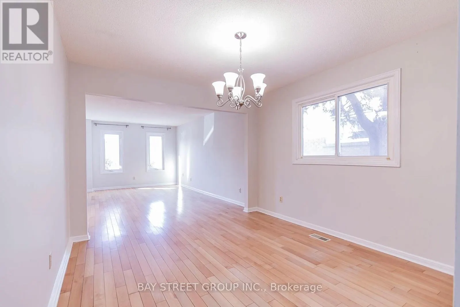 300 FINCHAM AVENUE