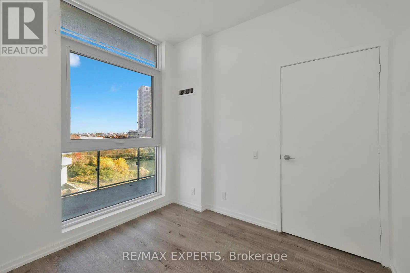 609 - 7890 JANE STREET