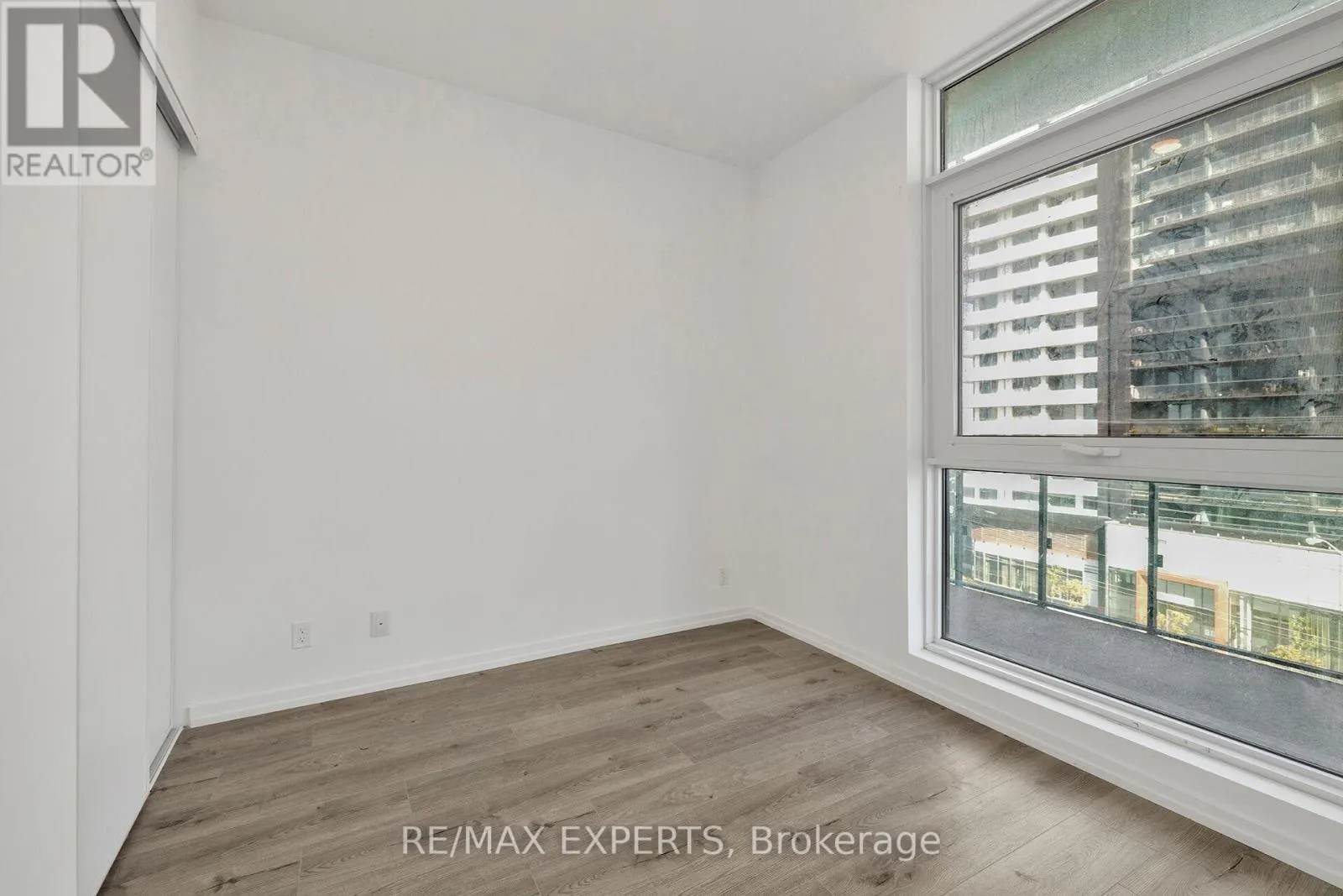 609 - 7890 JANE STREET