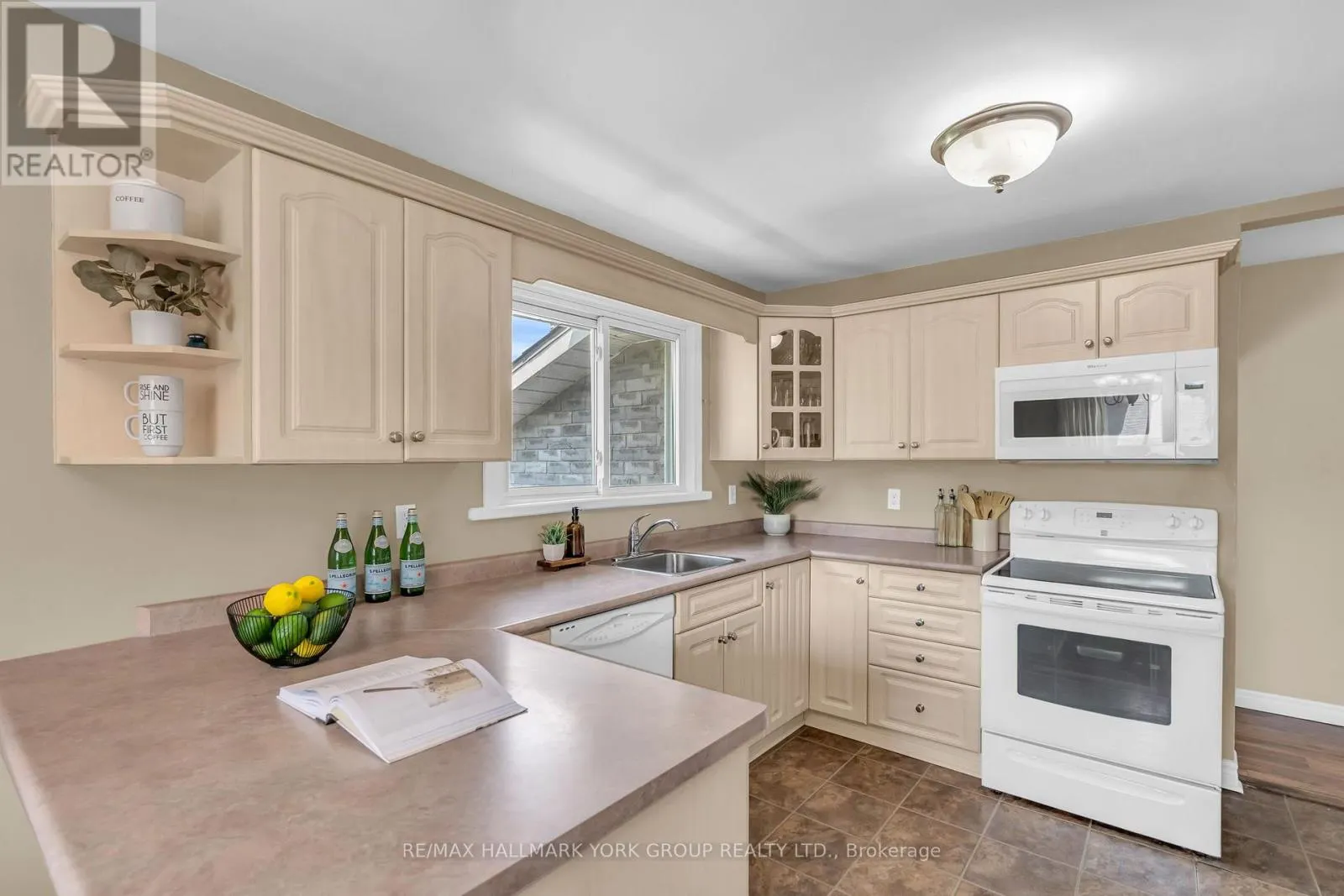 8 RUSHTON ROAD