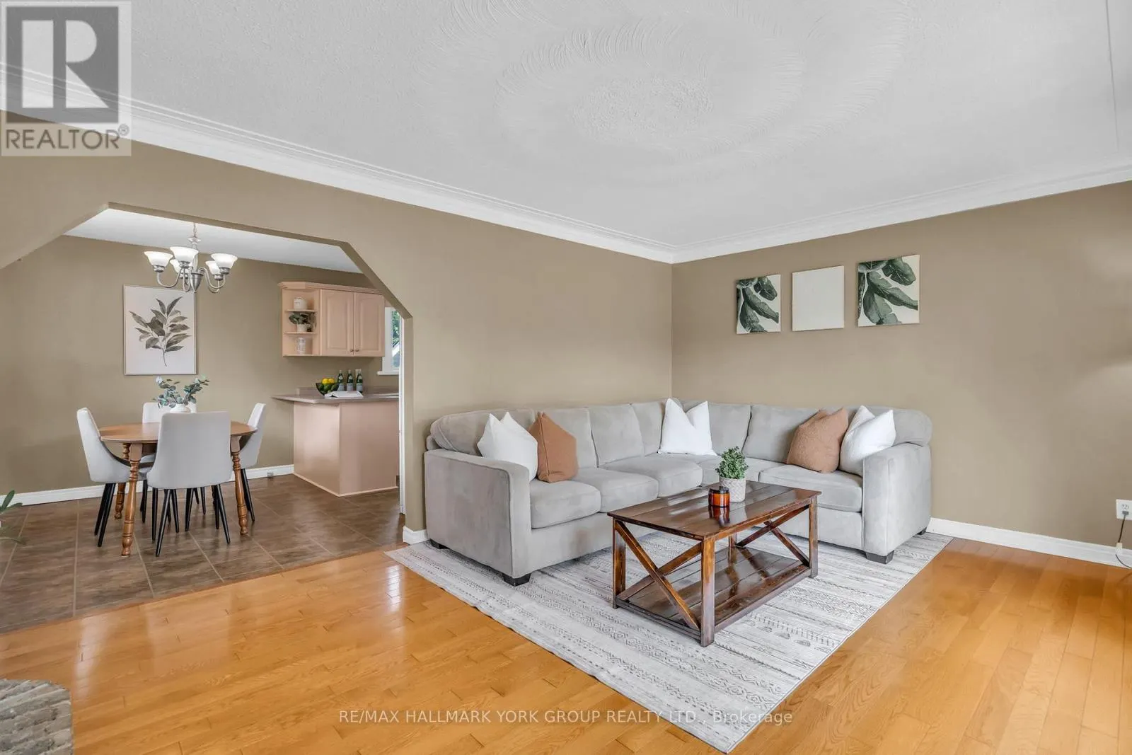 8 RUSHTON ROAD